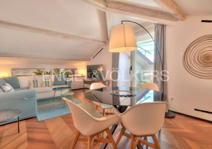 Appartamento trilocale in vendita in Via Roma, Santa Margherita Ligure