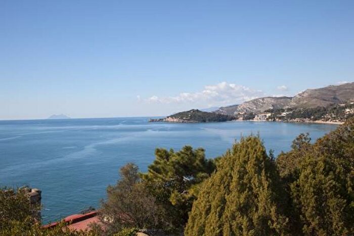 Casa quadrilocale in affitto in Via Le Scissure, Gaeta