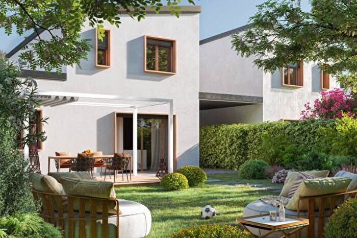 Casa quadrilocale in vendita in Via San Rocco, Comazzo