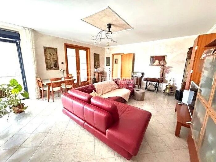 Appartamento quadrilocale in vendita in Viale Ignazio dAddedda, Foggia