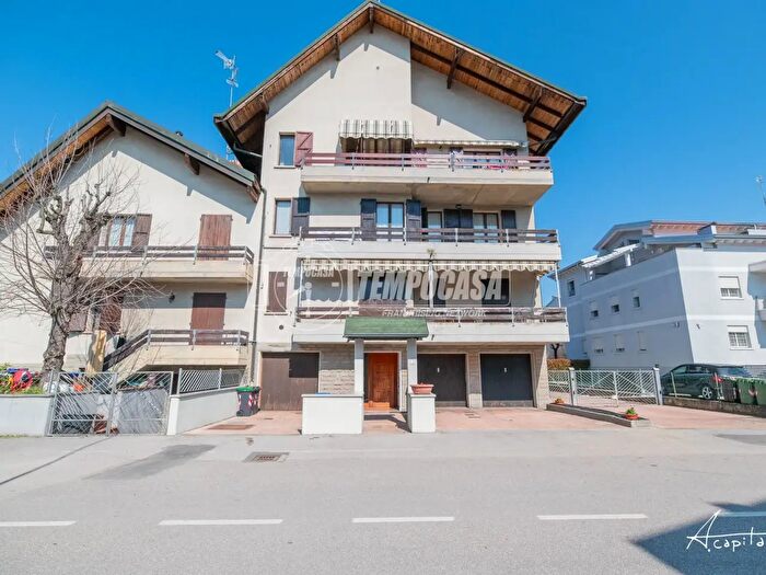 Appartamento trilocale in vendita in Via d Cimarosa, Campogalliano