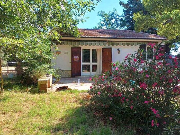 Appartamento trilocale in vendita in Campiglia Marittima