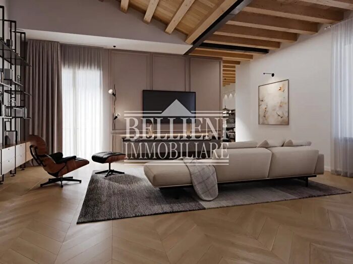Appartamento quadrilocale in vendita in Corso Antonio Fogazzaro, Vicenza