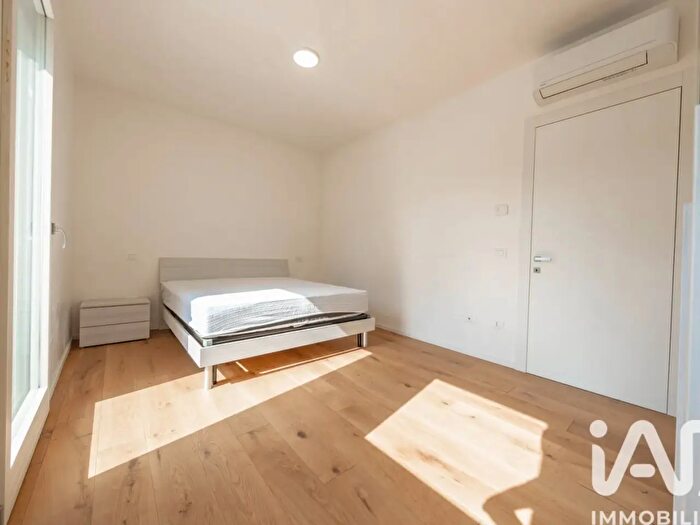 Appartamento con 5 locali in vendita in Via Aosta, Padova