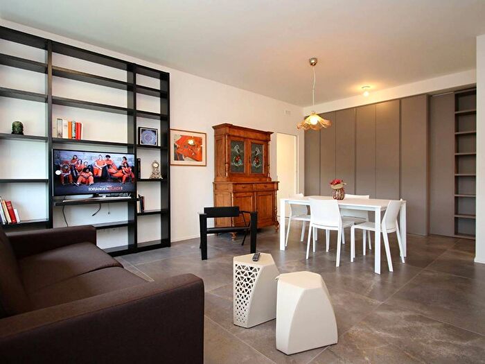 Appartamento bilocale in affitto in Piazza Carbonari, Maggiolina, Milano