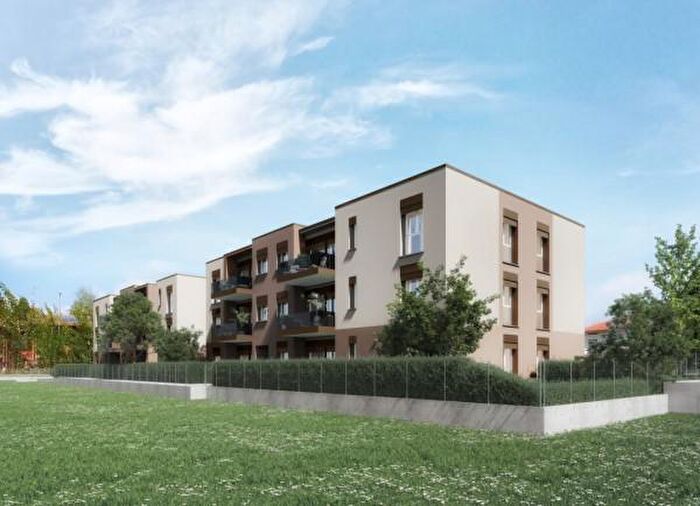 Appartamento trilocale in vendita in Via Giovanni Testori, Lomazzo