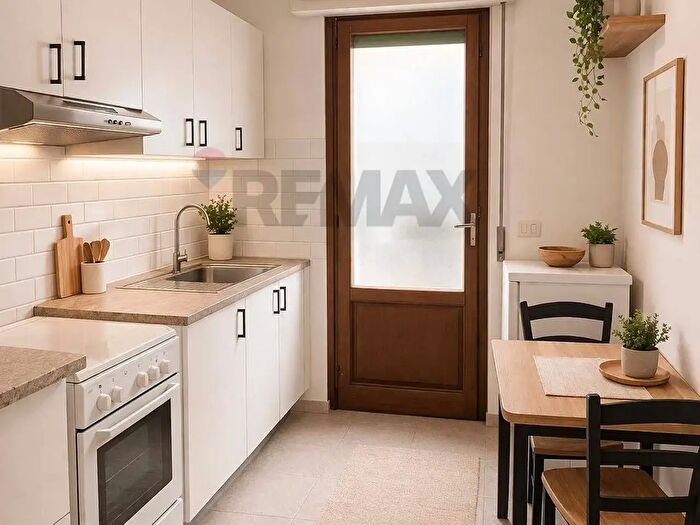 Appartamento con 5 locali in vendita in Via Muretta, Camaiore