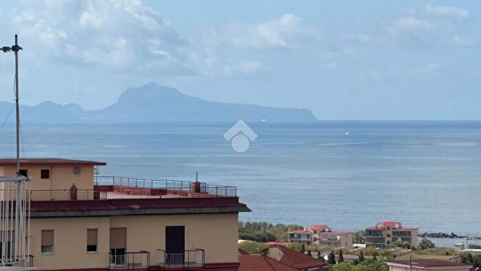 Appartamento quadrilocale in vendita in Corso Italia, Ercolano