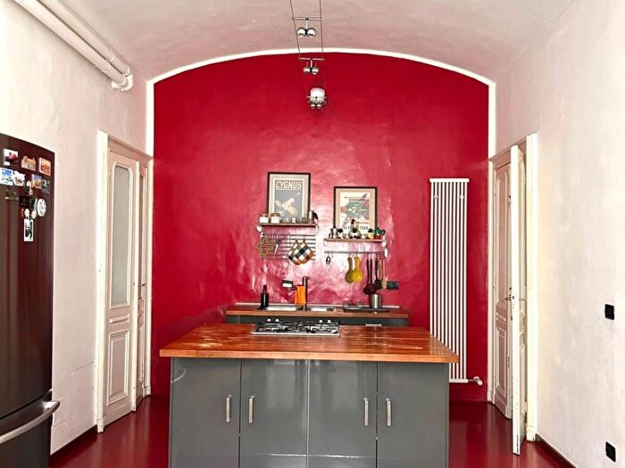 Appartamento trilocale in affitto in Via Vincenzo Gioberti, Crocetta, Torino