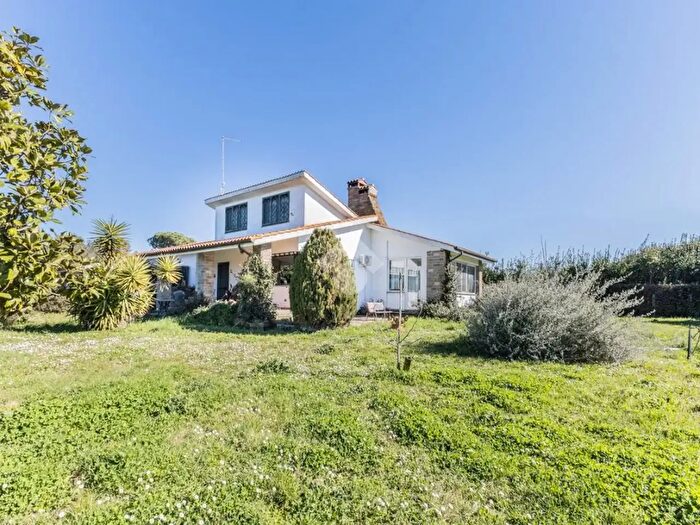 Casa con 7 locali in vendita in Via di Bonifica, Bracciano