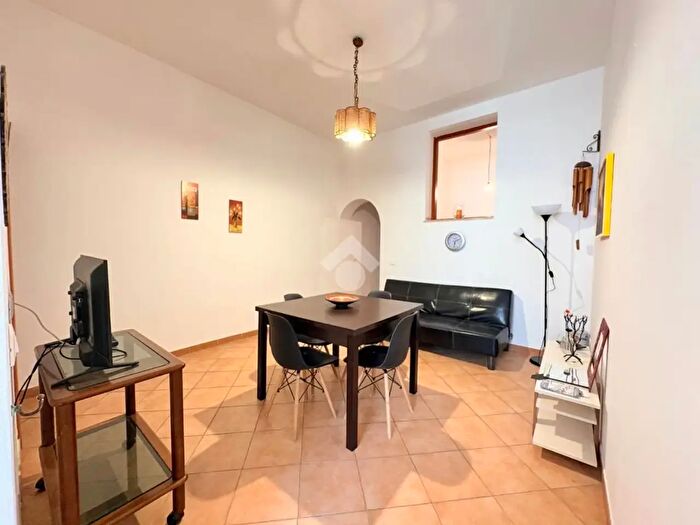 Appartamento trilocale in vendita in Via Antonio Marinuzzi, Palermo