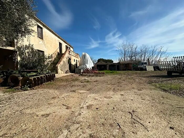 Casa quadrilocale in vendita in Via della Stazione Snc, Mosciano Sant'Angelo