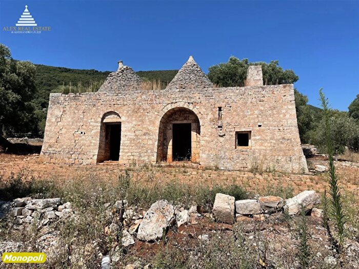 Casa trilocale in vendita in Contrada S Oronzo, Monopoli
