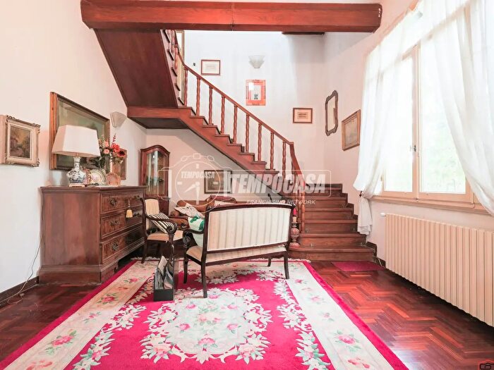 Casa con 6 locali in vendita in Via Sabbioni, Imola