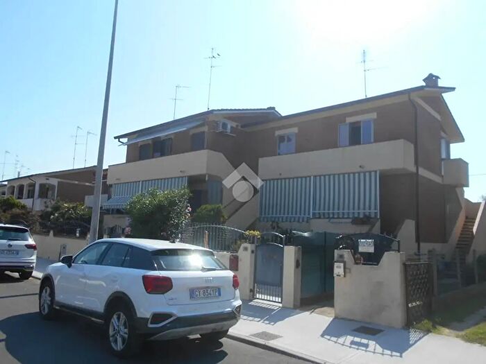 Appartamento quadrilocale in vendita in Via Giovanni XXIII, Comacchio
