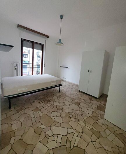 Appartamento trilocale in affitto in Via Mincio, Milano