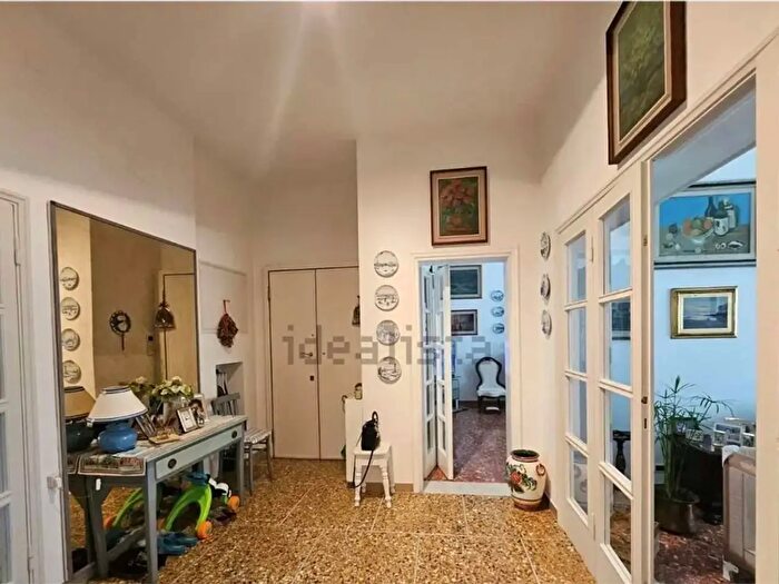 Appartamento con 5 locali in vendita in Guerrazzi, Livorno