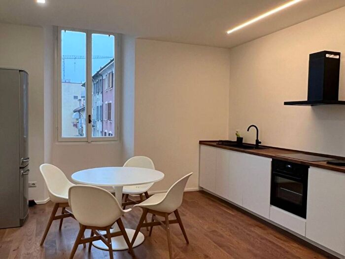 Appartamento bilocale in affitto in Via dell'Aprica, Farini, Milano