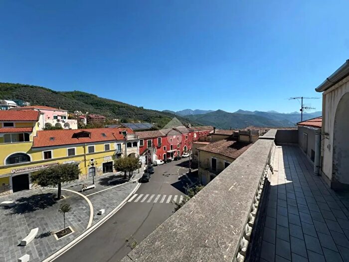 Appartamento bilocale in vendita in Piazza Umberto I, San Cipriano Picentino