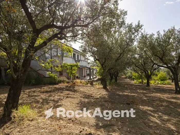 Casa con 6 locali in vendita in Località Zilleria, Gasperina