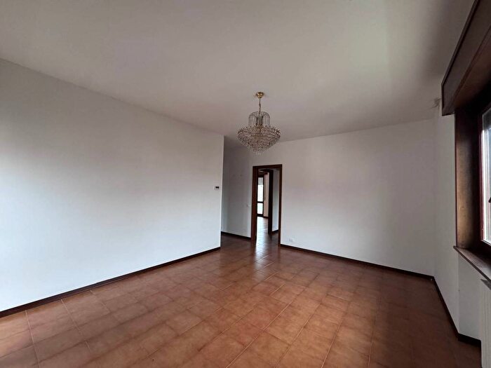 Appartamento trilocale in affitto in Pittolo, Piacenza