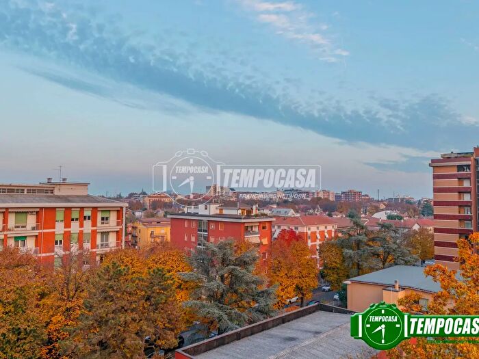 Appartamento quadrilocale in vendita in Via Mario Casella, Piacenza