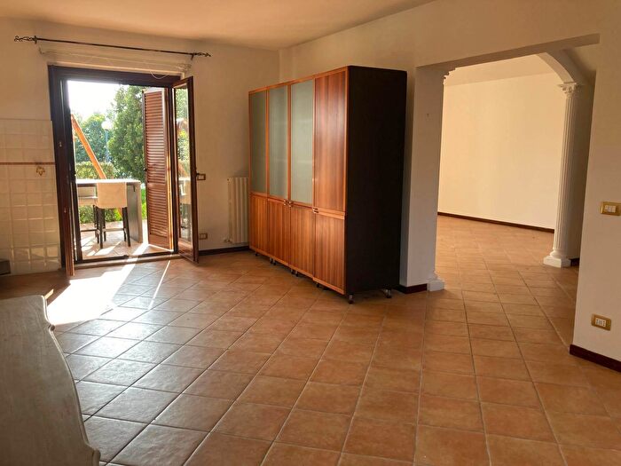 Casa con 5 locali in vendita in Ancona