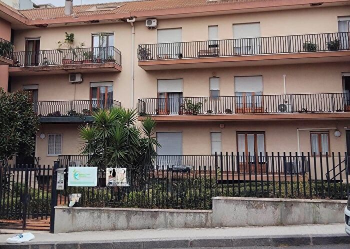 Appartamento quadrilocale in vendita in Via Veneto, Acireale