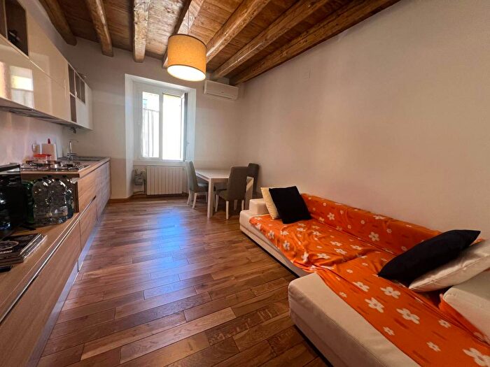 Appartamento bilocale in affitto in Via Giuseppe Sirtori, Porta Venezia, Milano