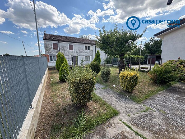 Casa in vendita in Via Roma, Bosaro