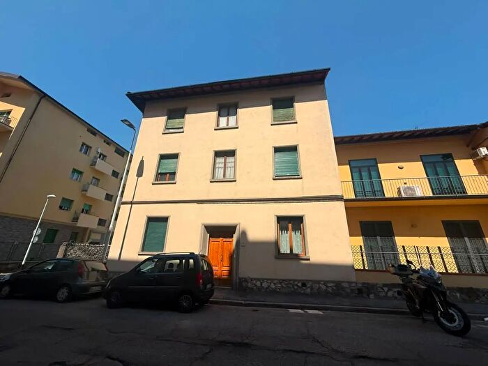Appartamento trilocale in vendita in Via del Sodo, Firenze
