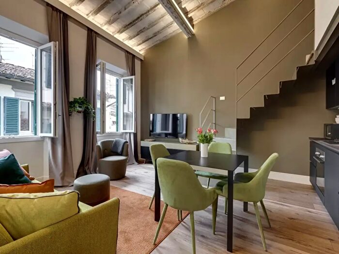 Appartamento quadrilocale in vendita in Via Domenico Burchiello, Firenze
