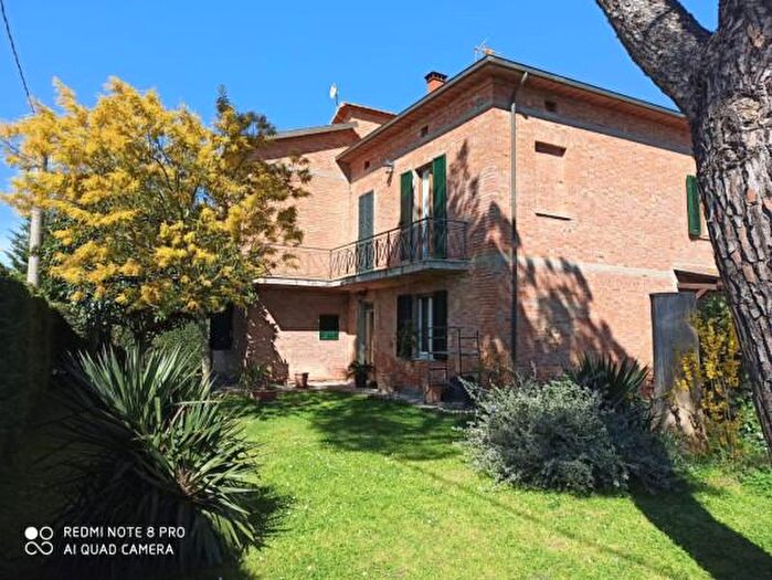 Casa con 6 locali in vendita in Via Roma, Castiglione Del Lago