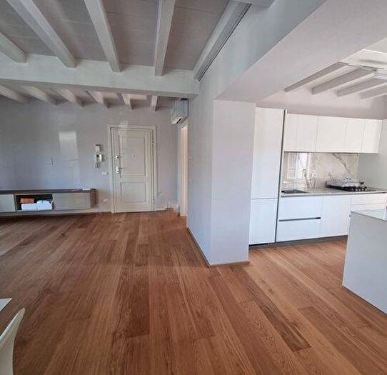 Appartamento quadrilocale in affitto in Via Guglielmo Marconi, Centro, Castelvetro di Modena