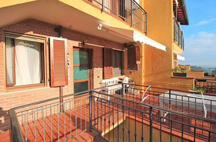 Appartamento trilocale in vendita in Via di Lucignano, Foiano Della Chiana