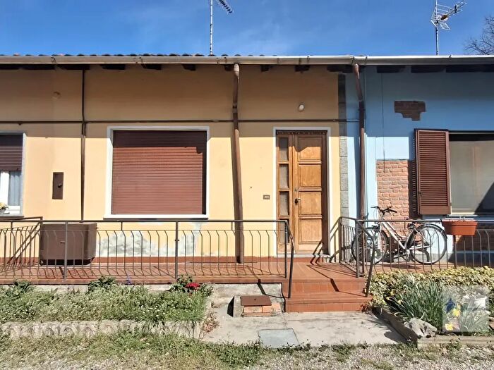 Appartamento bilocale in affitto in Via Lonate, Turbigo