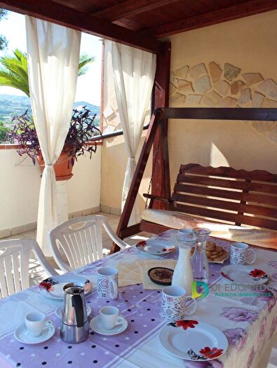 Appartamento trilocale in affitto in Via Capri, Martinsicuro