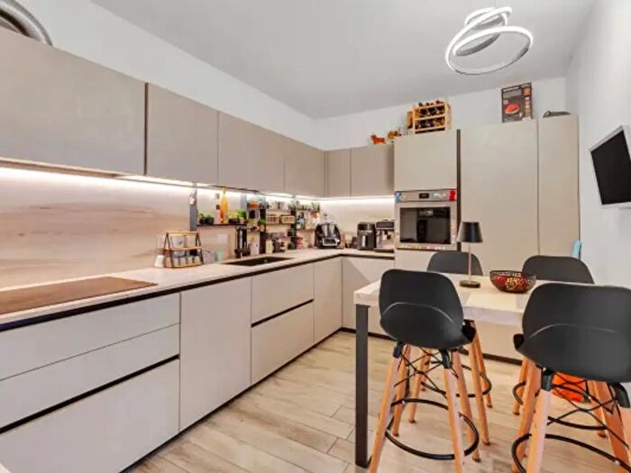 Appartamento trilocale in vendita in Via delle Rogge, Rozzano