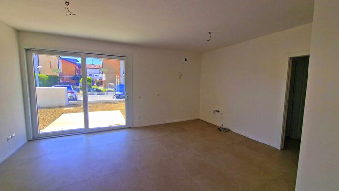 Appartamento trilocale in vendita in Monastier di Treviso Via del Donatore, Treviso