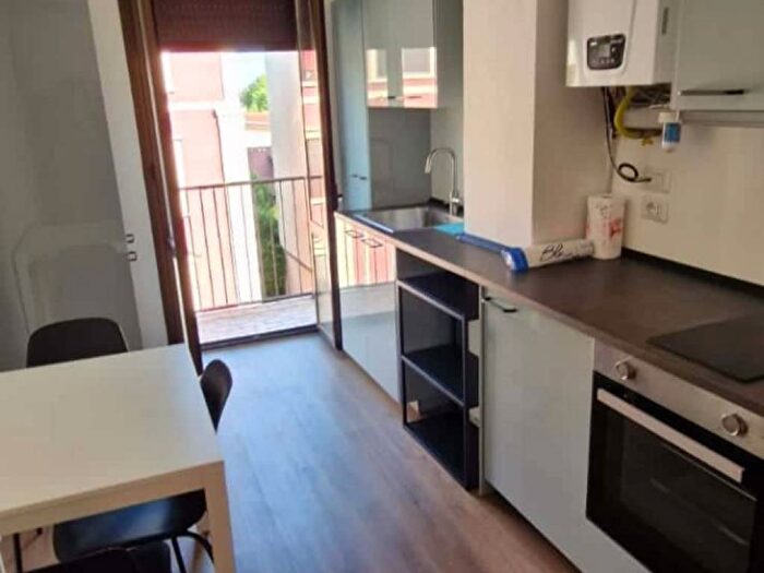 Appartamento trilocale in affitto in Via Monte Piana, Santa Giulia, Milano