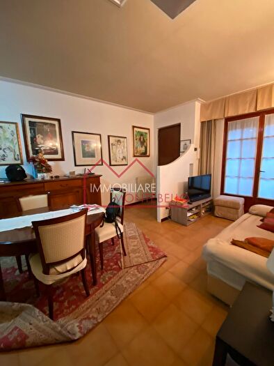 Casa con 6 locali in vendita in Viareggio Lu, Viareggio