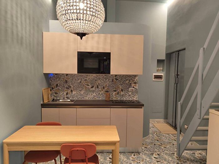 Appartamento bilocale in affitto in Via Adige, Porta Romana Medaglie dOro, Milano