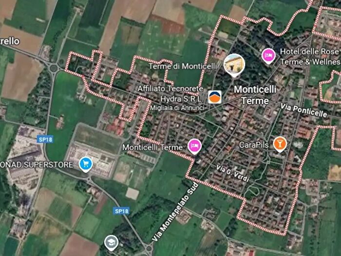 Appartamento trilocale in vendita in Via Marconi, Montechiarugolo