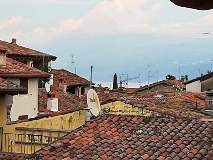 Casa quadrilocale in vendita in Via Brescia, San Felice Del Benaco