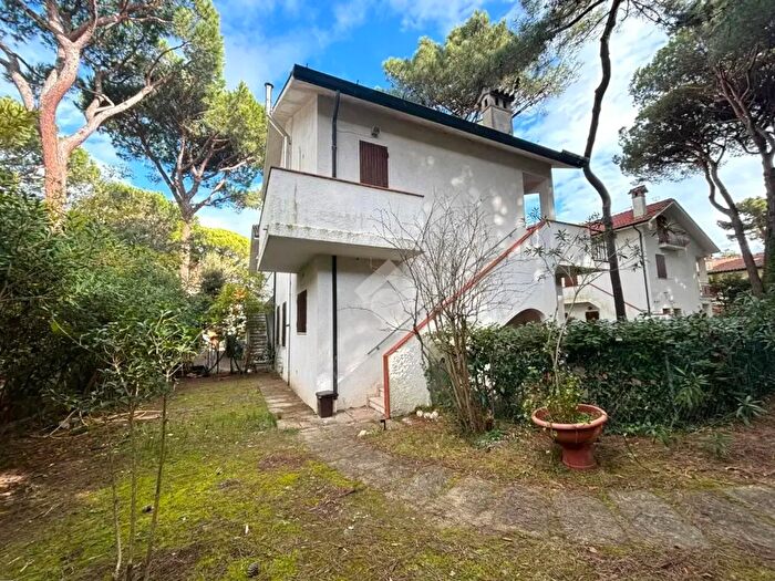 Appartamento con 6 locali in vendita in Ravenna