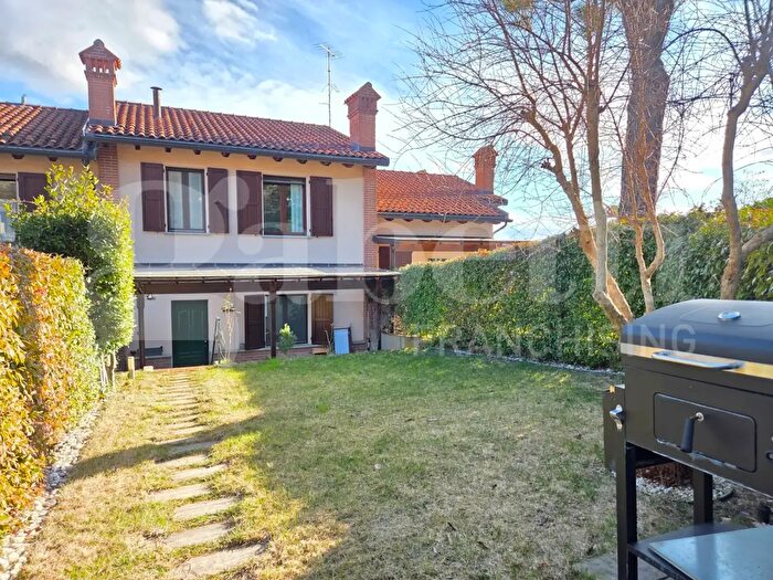 Casa con 5 locali in vendita in Via Castellazzo, Monzuno