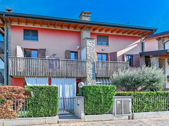 Casa quadrilocale in vendita in Via Bondraccolo, Centro, Bolgare