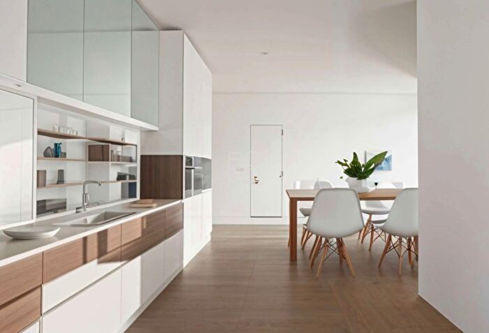 Appartamento con 8 locali in vendita in Via Zadei, Desenzano Del Garda