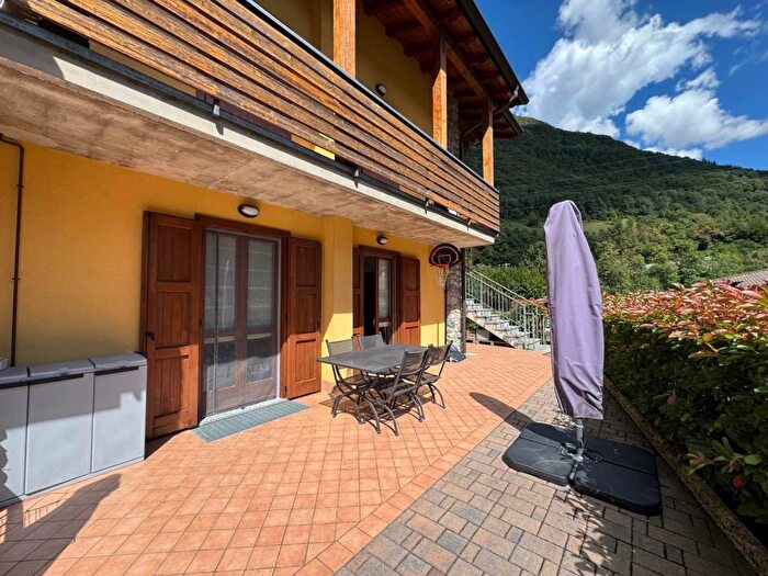 Appartamento trilocale in vendita in Via al Serio, Valzella, Ardesio