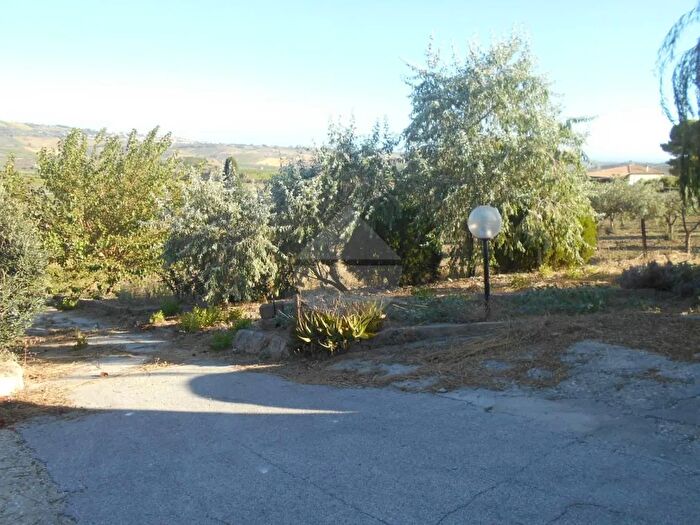 Casa con 5 locali in vendita in SantaNinfa, Santa Ninfa